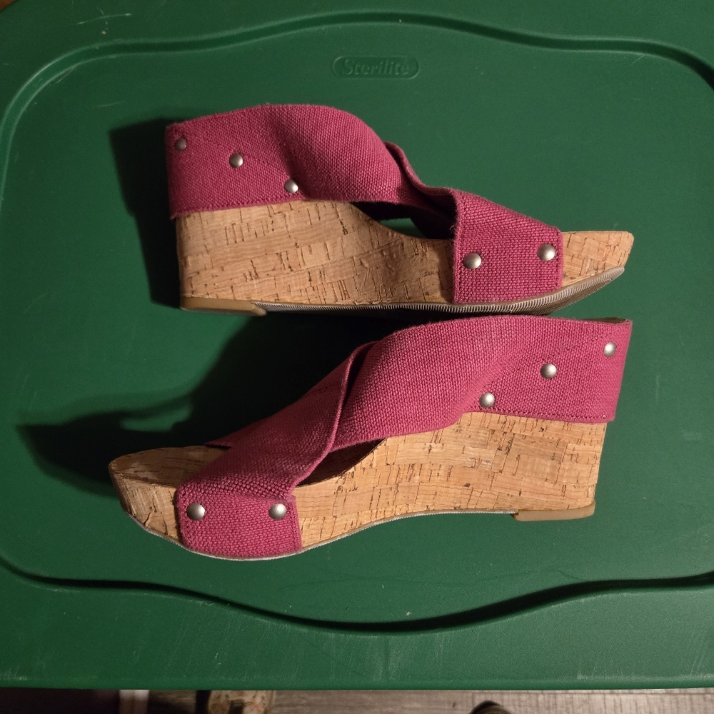 Lucky Brand Shoes LK Miller 2 Pink Cork Wedge Sandals Womens Size 9.5 M